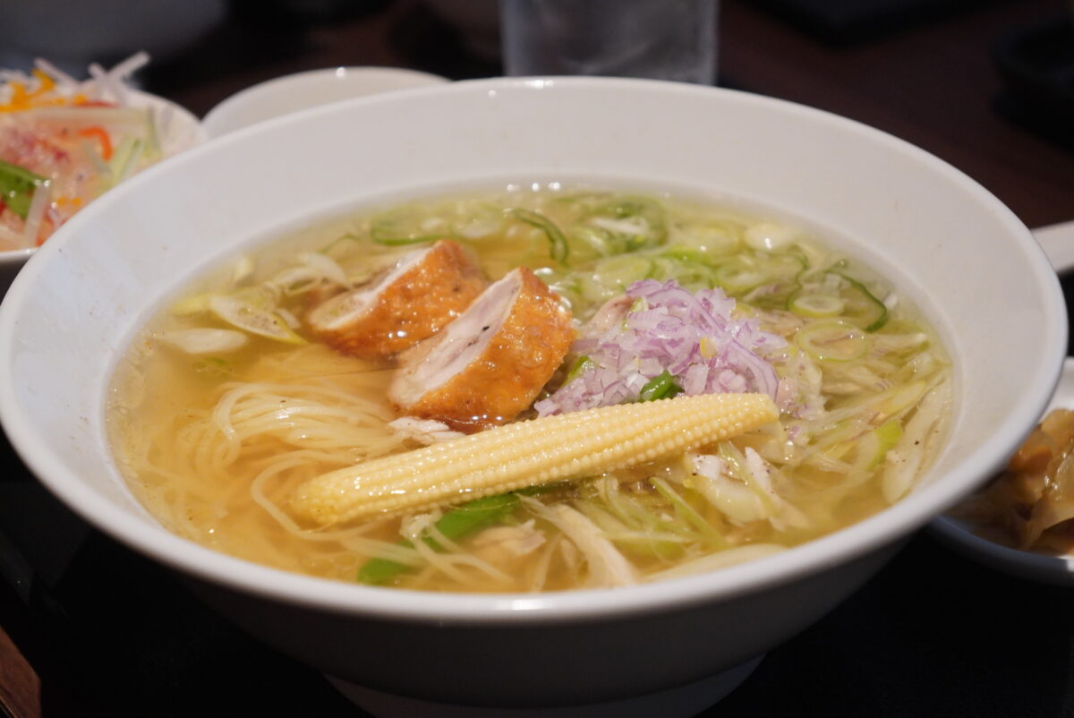 中国料理 吉珍樓（キッチンロウ）の鶏塩清湯麺